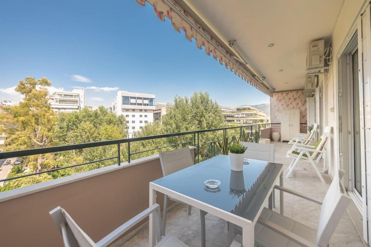 Central 3Br Apartment Next To Panormou Metro! Atenas Exterior foto
